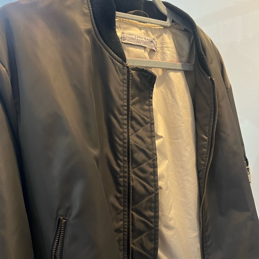 Zara women camo color Bomber Jacket